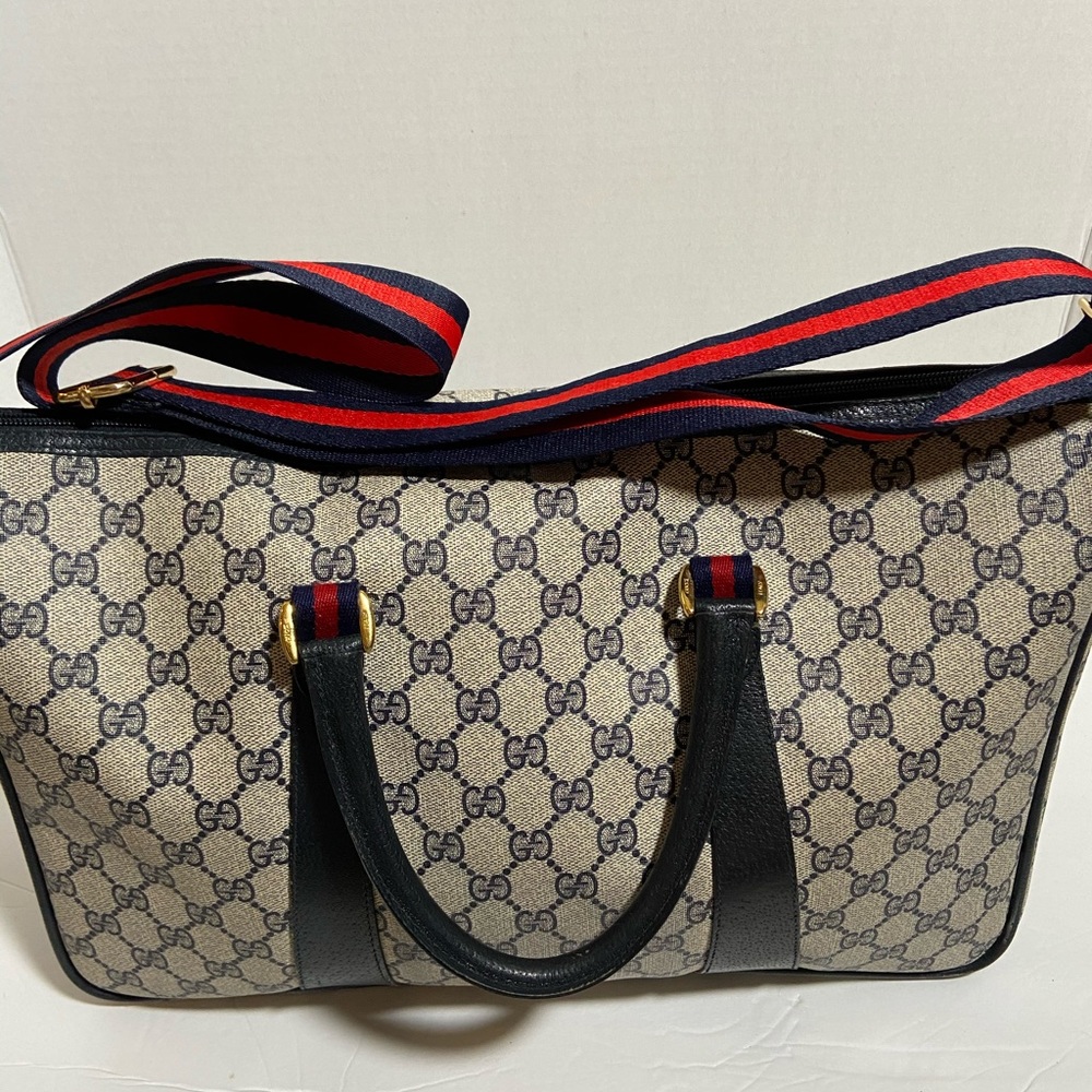 💯 Authentic Gucci Boston 40 👜